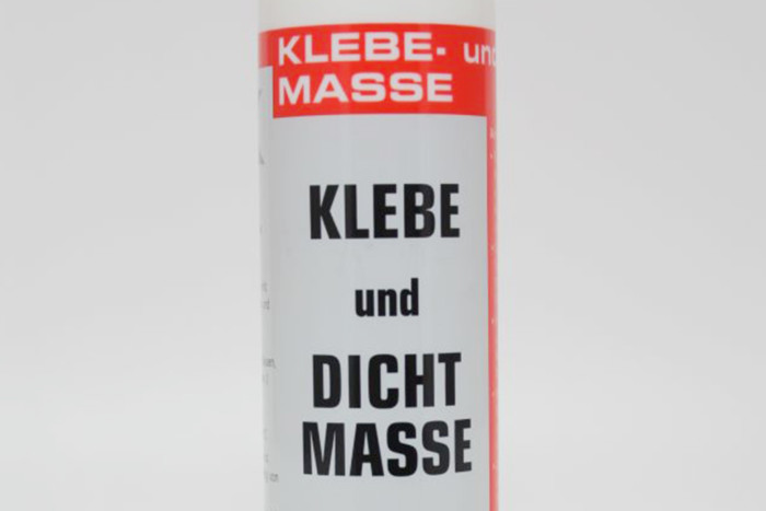 Klebe- & Dichtmasse